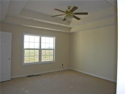 203 Ridgecrest Road Lancaster, KY 40444 - Photo 4 of 10 Master bedroom big enough to accommodate