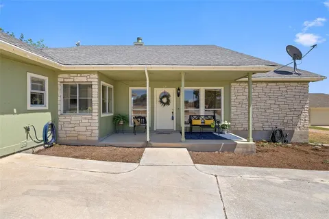 $550,000 | 80 Family Circle, Hutto, TX 78634