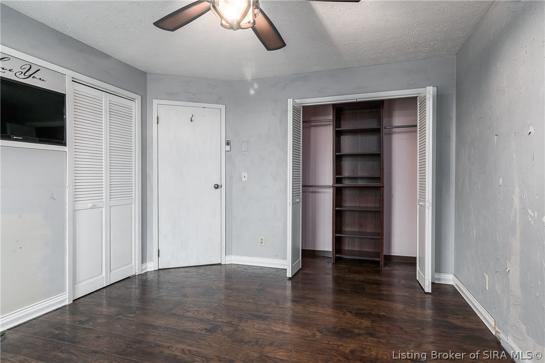 646 East Marshfield Road Scottsburg, IN 47170 - Photo 14 of 22 Gallery Image 14