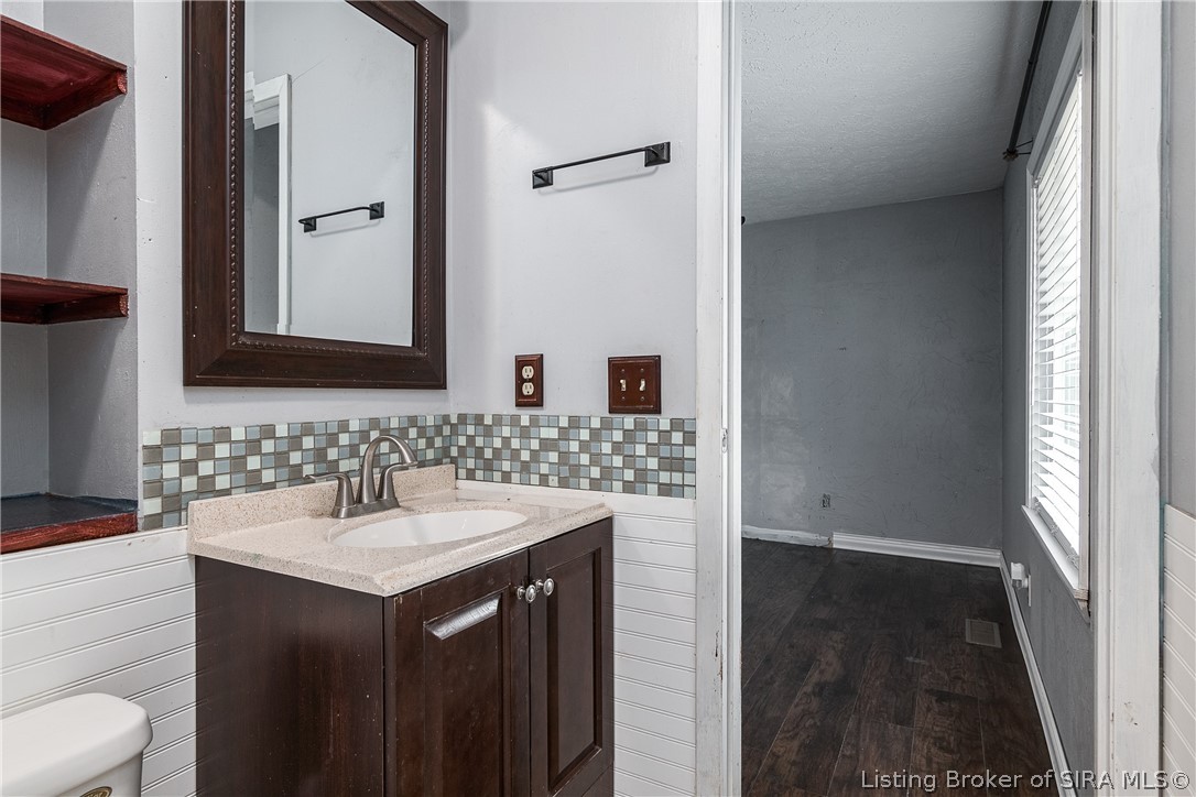 646 East Marshfield Road Scottsburg, IN 47170 - Photo 15 of 22 Gallery Image 15
