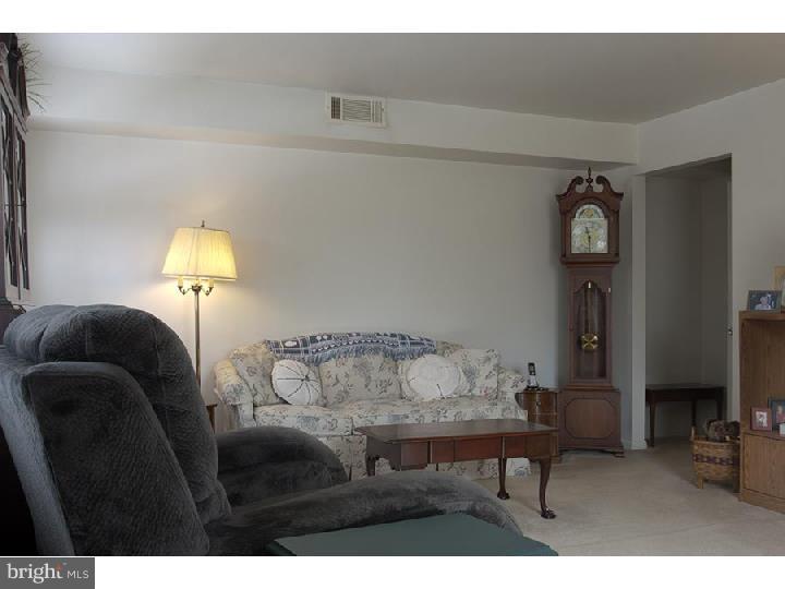 12 Eli Court Reading, PA 19607 - Photo 5 of 25 Gallery Image 5
