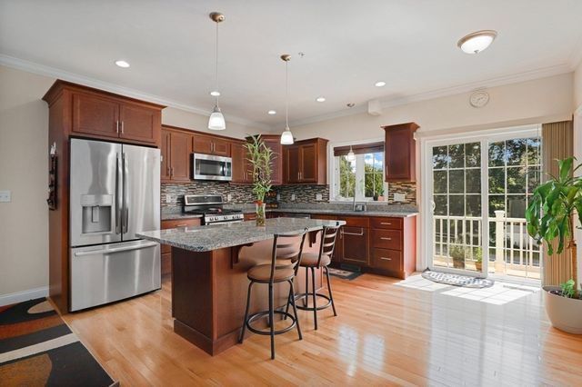 $640,000 | 24 Compass Point, Unit 24, North Andover, MA 01845