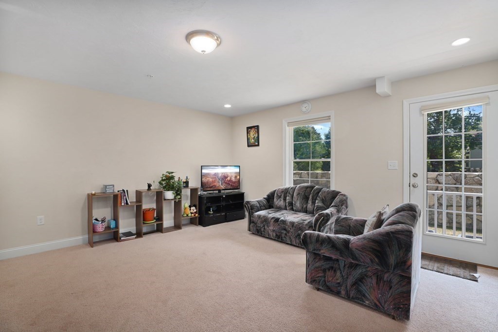 24 Compass Point, Unit 24 North Andover, MA 01845 - Photo 24 of 31 Gallery Image 24
