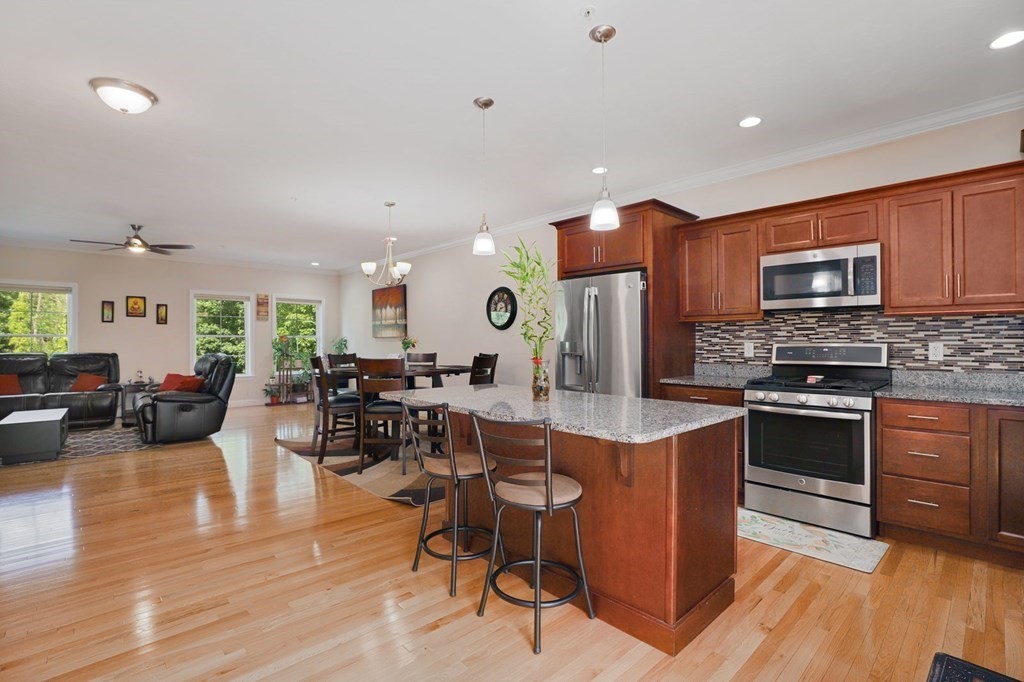 24 Compass Point, Unit 24 North Andover, MA 01845 - Photo 4 of 31 Gallery Image 4