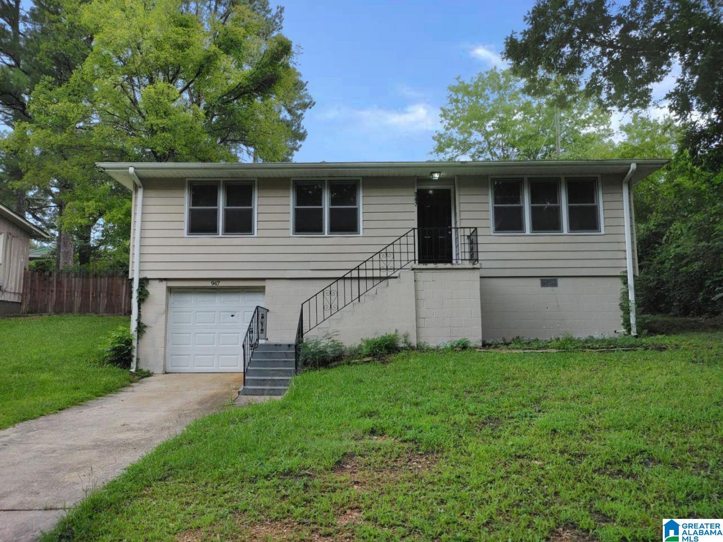 947 Rutledge Drive Fairfield, AL 35064 - Photo 1 of 16