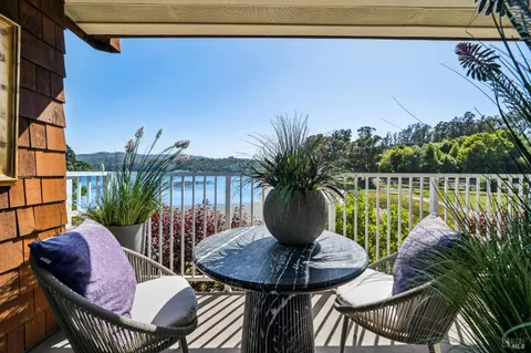 $1,275,000 | 110 Seminary Drive, Unit 1E, Mill Valley, CA 94941