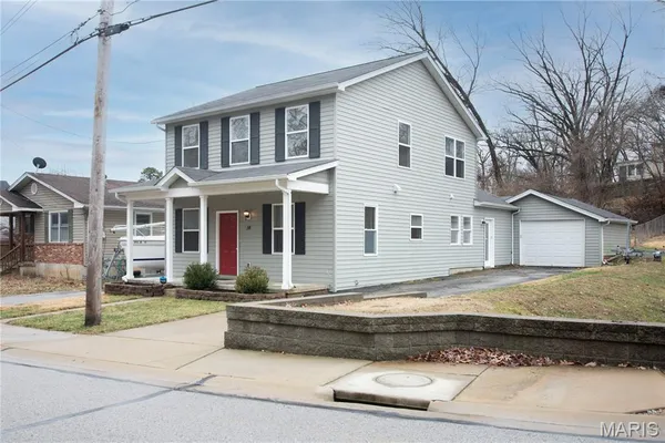 $2,100 | 14 Jefferson Avenue, Valley Park, MO 63088