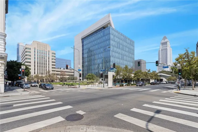 $2,000 | 108 West 2nd Street, Unit 410, Los Angeles, CA 90012