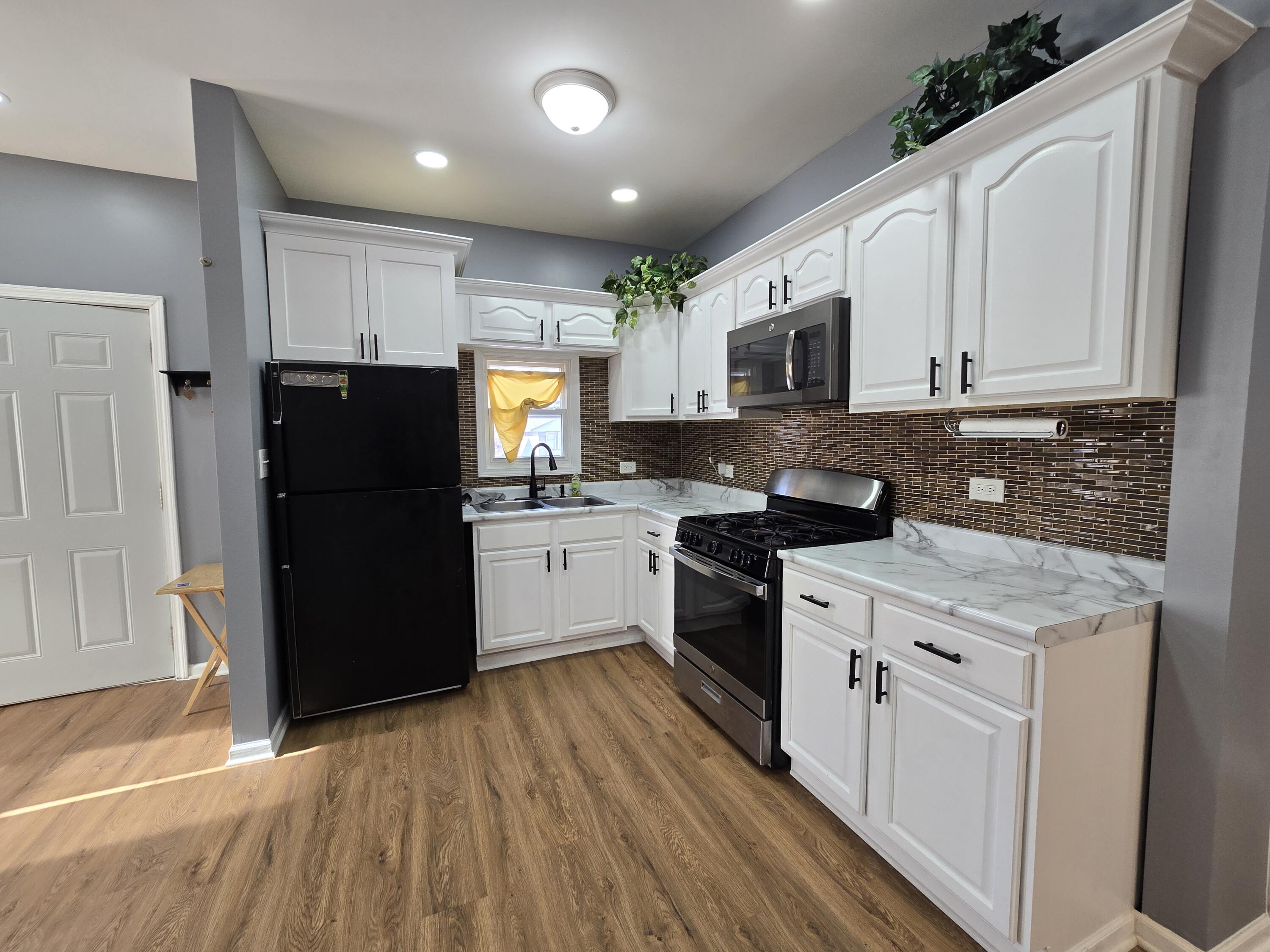 1047 Ralston Street Gary, IN 46406 - Photo 14 of 29 3000x2250