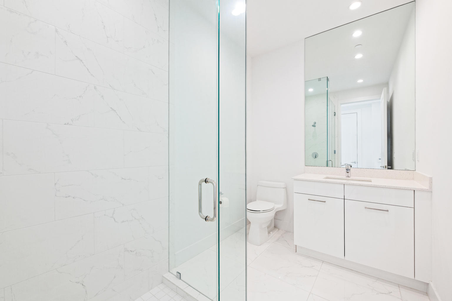 1811 Northwest 42nd Drive Boca Raton, FL 33431 - Photo 5 of 21 1st Floor Bath