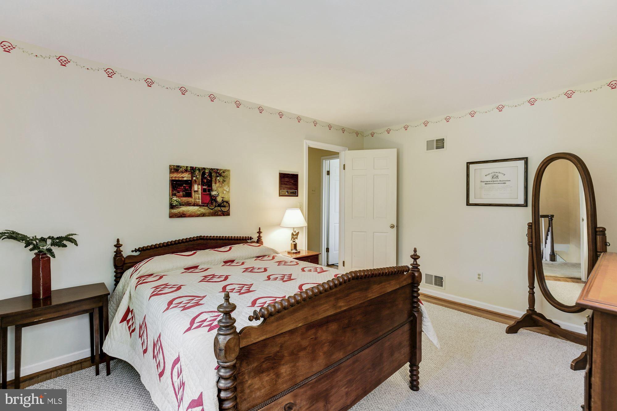 17901 Barnesville Road Barnesville, MD 20838 - Photo 33 of 42 Bedroom 3