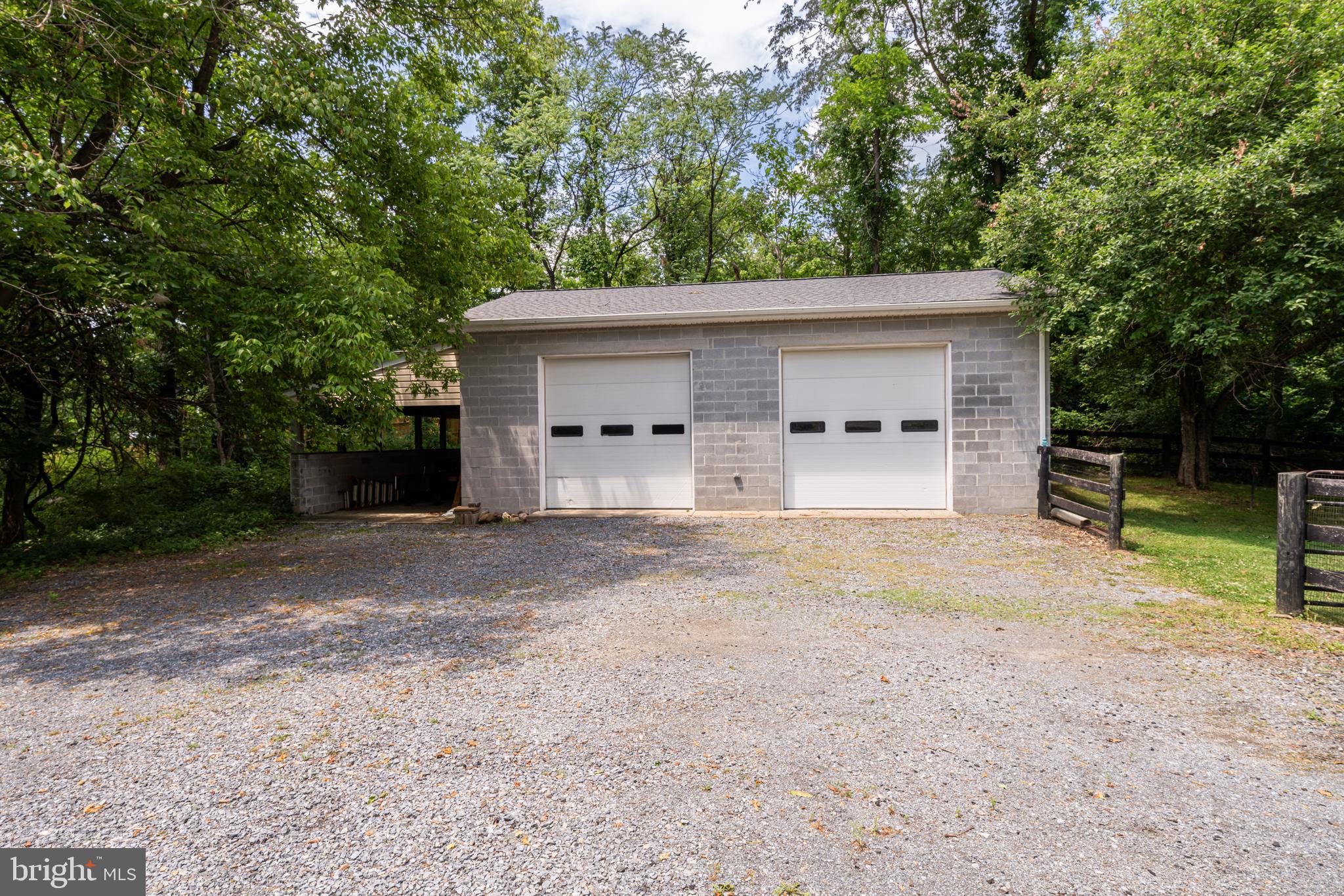 35094 Scotland Heights Road Round Hill, VA 20141 - Photo 36 of 41 Detached two car garage
