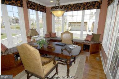 7663 Elmcrest Road Hanover, MD 21076 - Photo 2 of 9 a dining room with furniture and window