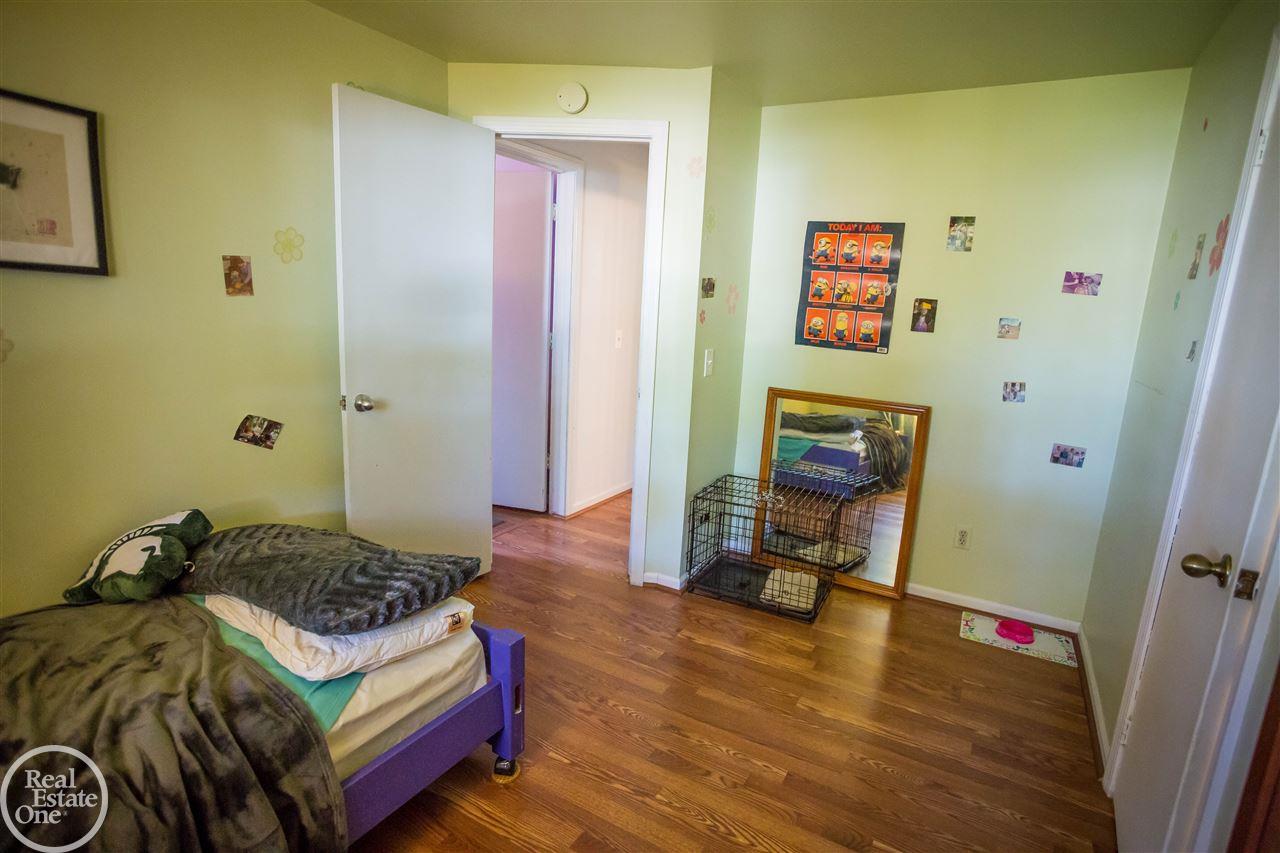 3276 Riverside Drive Port Huron, MI 48060 - Photo 35 of 60 31385791-34.JPG