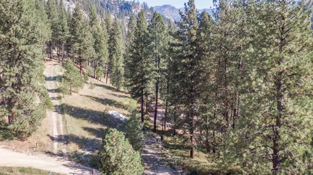 $225,000 | 12 Plateau Road, Lowman, ID 83637