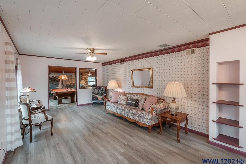 130 Oak Villa Road Dallas, OR 97338 - Photo 22 of 42