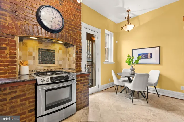 $2,400,000 | 1519 Kingman Place Northwest, Washington, DC 20005