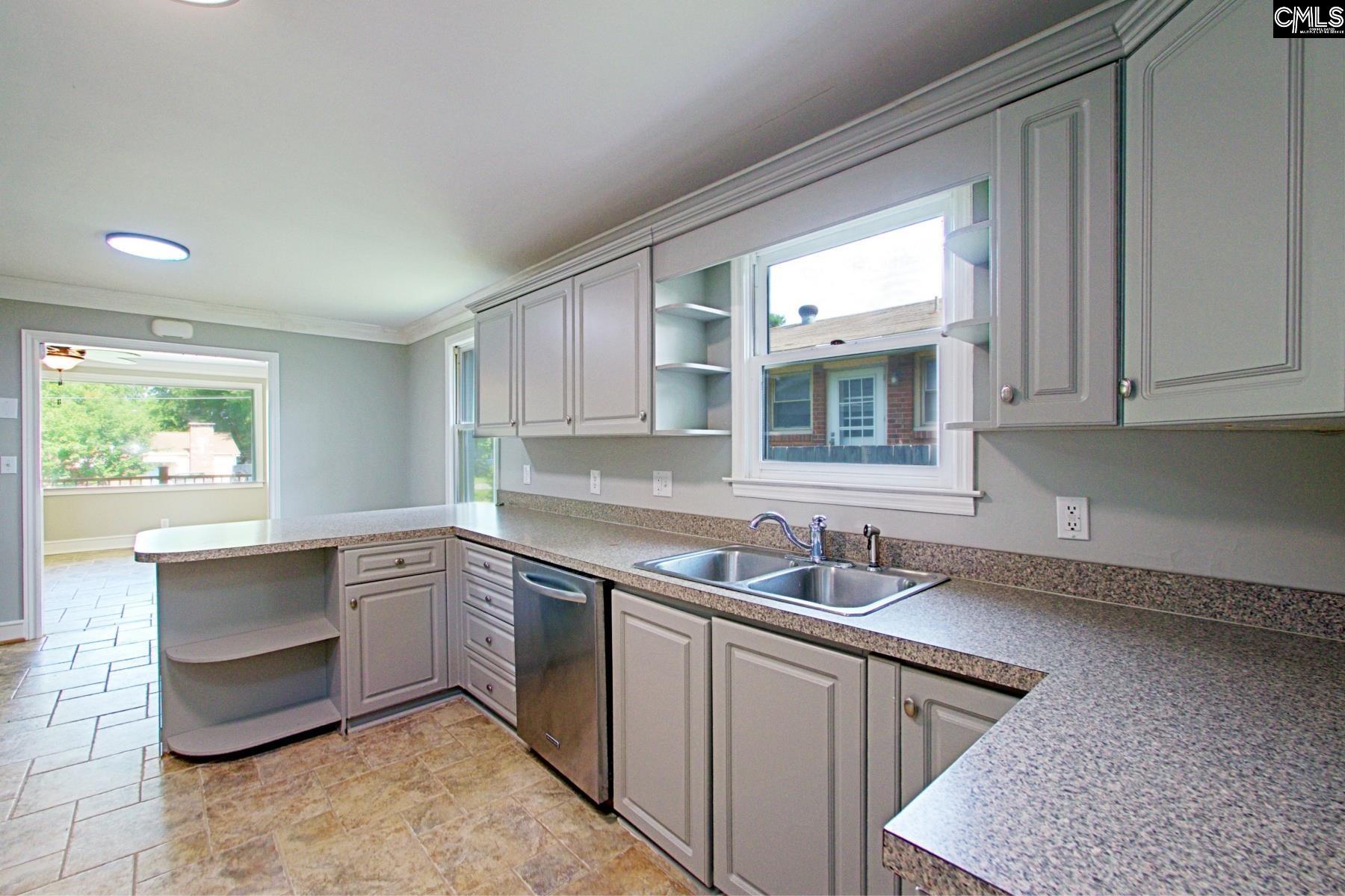 1430 Dahlia Road Columbia, SC 29205 - Photo 8 of 43