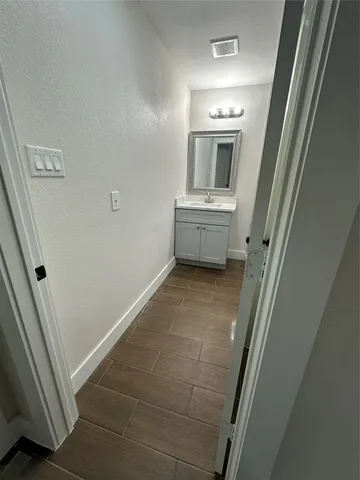 $1,800 | 5924 Honeysuckle Drive, Houston, TX 77087