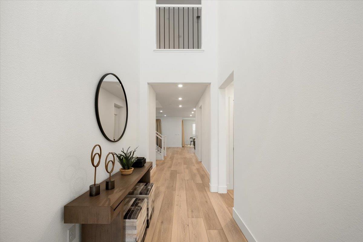 280 Vectra Court Roseville, CA 95747 - Photo 2 of 84 a view of a livingroom with furniture and entryway