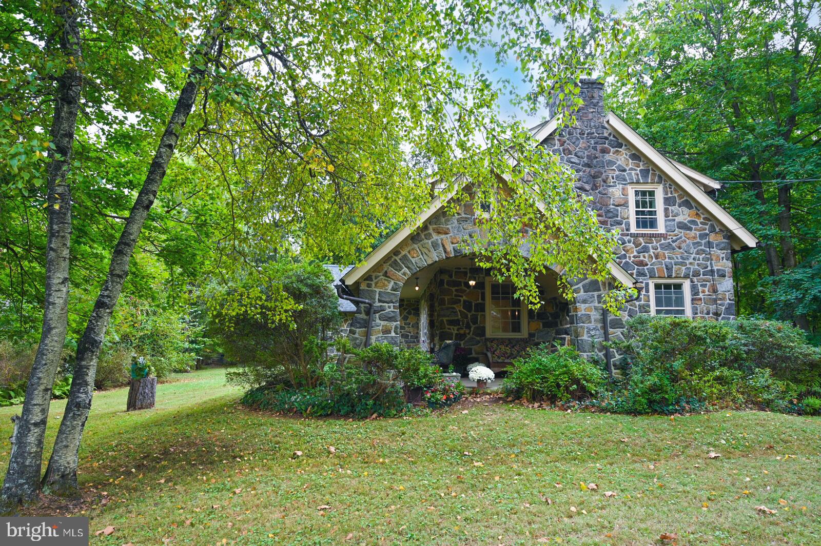118 Spencer Road Devon, PA 19333 - Photo 3 of 45