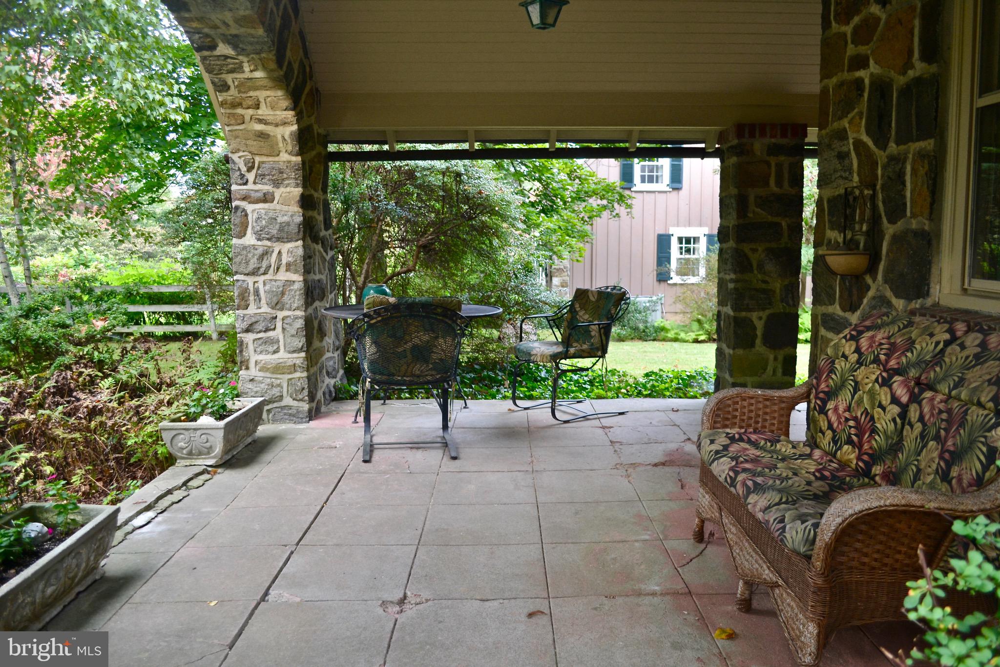118 Spencer Road Devon, PA 19333 - Photo 4 of 45