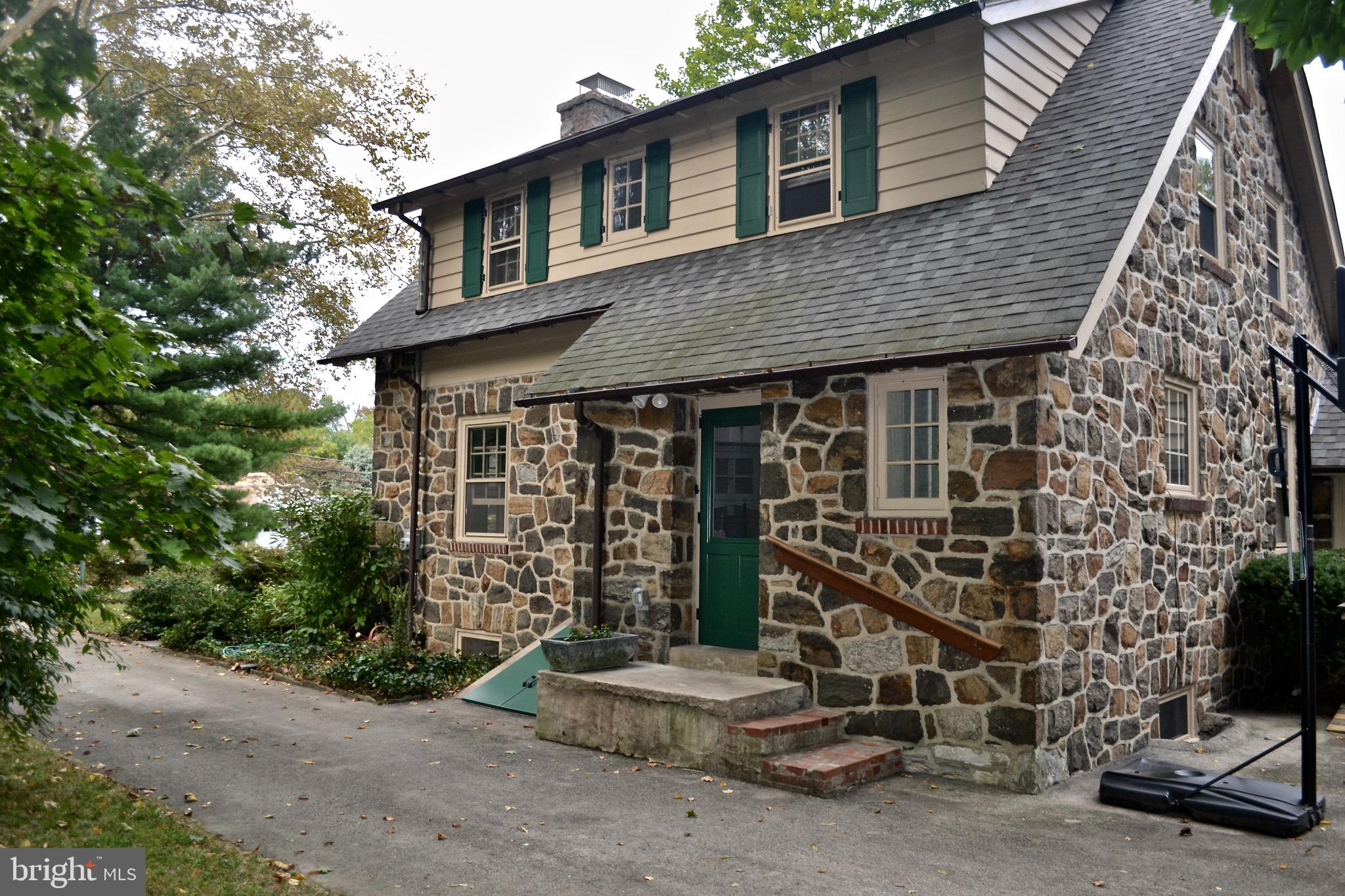 118 Spencer Road Devon, PA 19333 - Photo 7 of 45