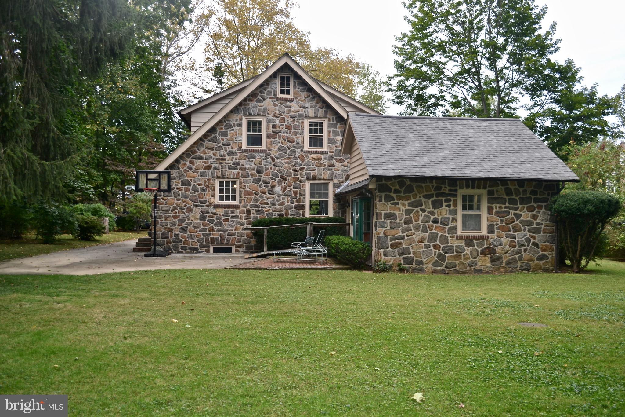 118 Spencer Road Devon, PA 19333 - Photo 8 of 45