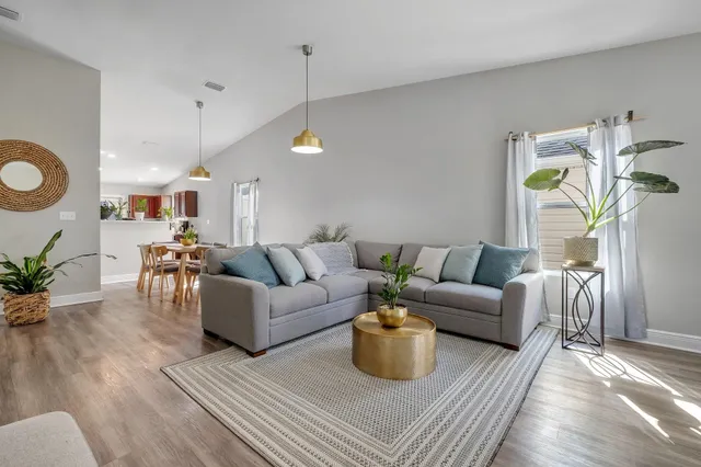 $2,200 | 1069 Lacey Lane, Tallahassee, FL 32304