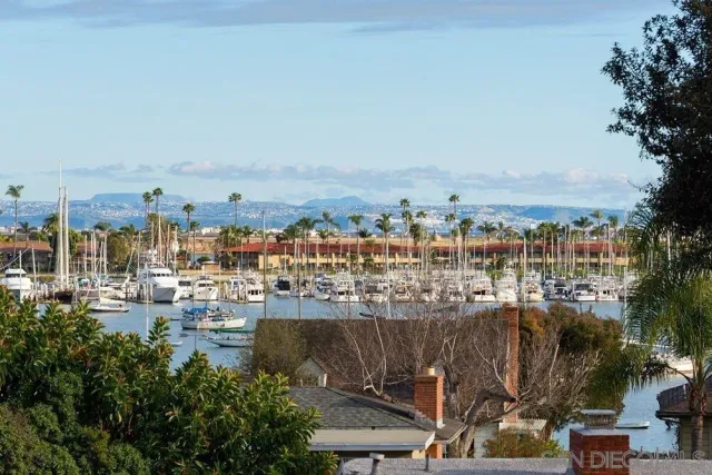 $1,750,000 | 952 Rosecrans Street, San Diego, CA 92106