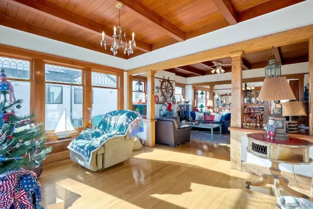 $1,750,000 | 952 Rosecrans Street, San Diego, CA 92106