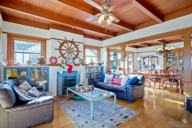 $1,750,000 | 952 Rosecrans Street, San Diego, CA 92106