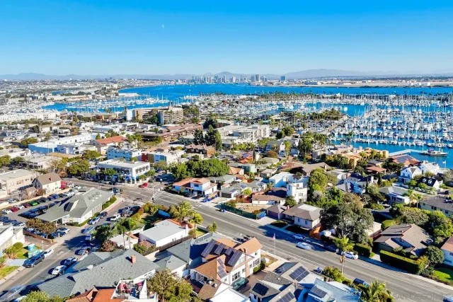 $1,750,000 | 952 Rosecrans Street, San Diego, CA 92106