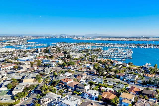 $1,750,000 | 952 Rosecrans Street, San Diego, CA 92106