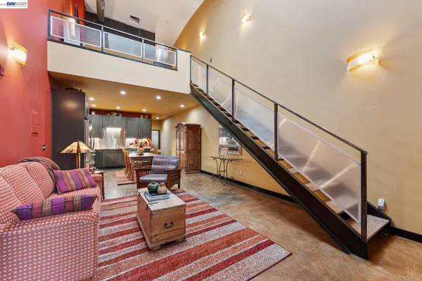 $649,000 | 425 East 11th Street, Unit 6, Oakland, CA 94606