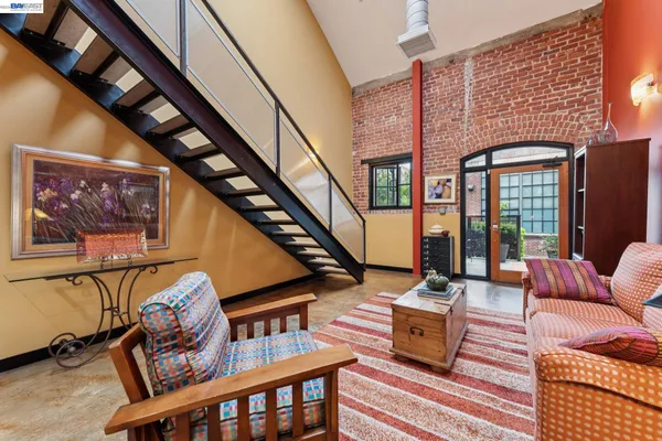 $649,000 | 425 East 11th Street, Unit 6, Oakland, CA 94606