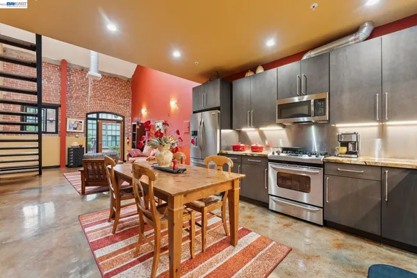 $649,000 | 425 East 11th Street, Unit 6, Oakland, CA 94606