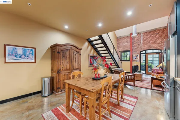 $649,000 | 425 East 11th Street, Unit 6, Oakland, CA 94606