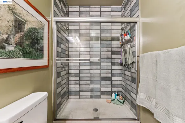 $649,000 | 425 East 11th Street, Unit 6, Oakland, CA 94606