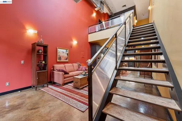 $649,000 | 425 East 11th Street, Unit 6, Oakland, CA 94606