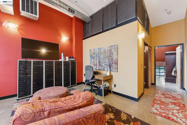 $649,000 | 425 East 11th Street, Unit 6, Oakland, CA 94606