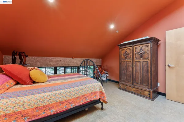 $649,000 | 425 East 11th Street, Unit 6, Oakland, CA 94606