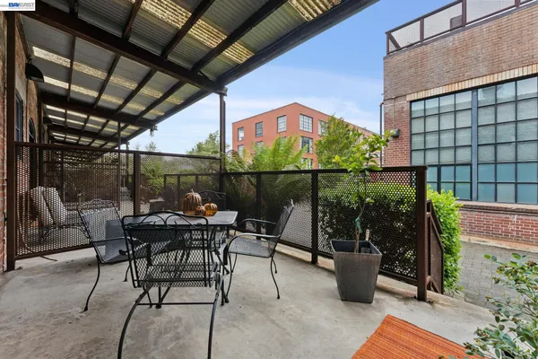 $649,000 | 425 East 11th Street, Unit 6, Oakland, CA 94606