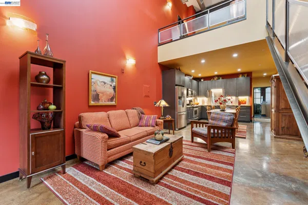 $649,000 | 425 East 11th Street, Unit 6, Oakland, CA 94606