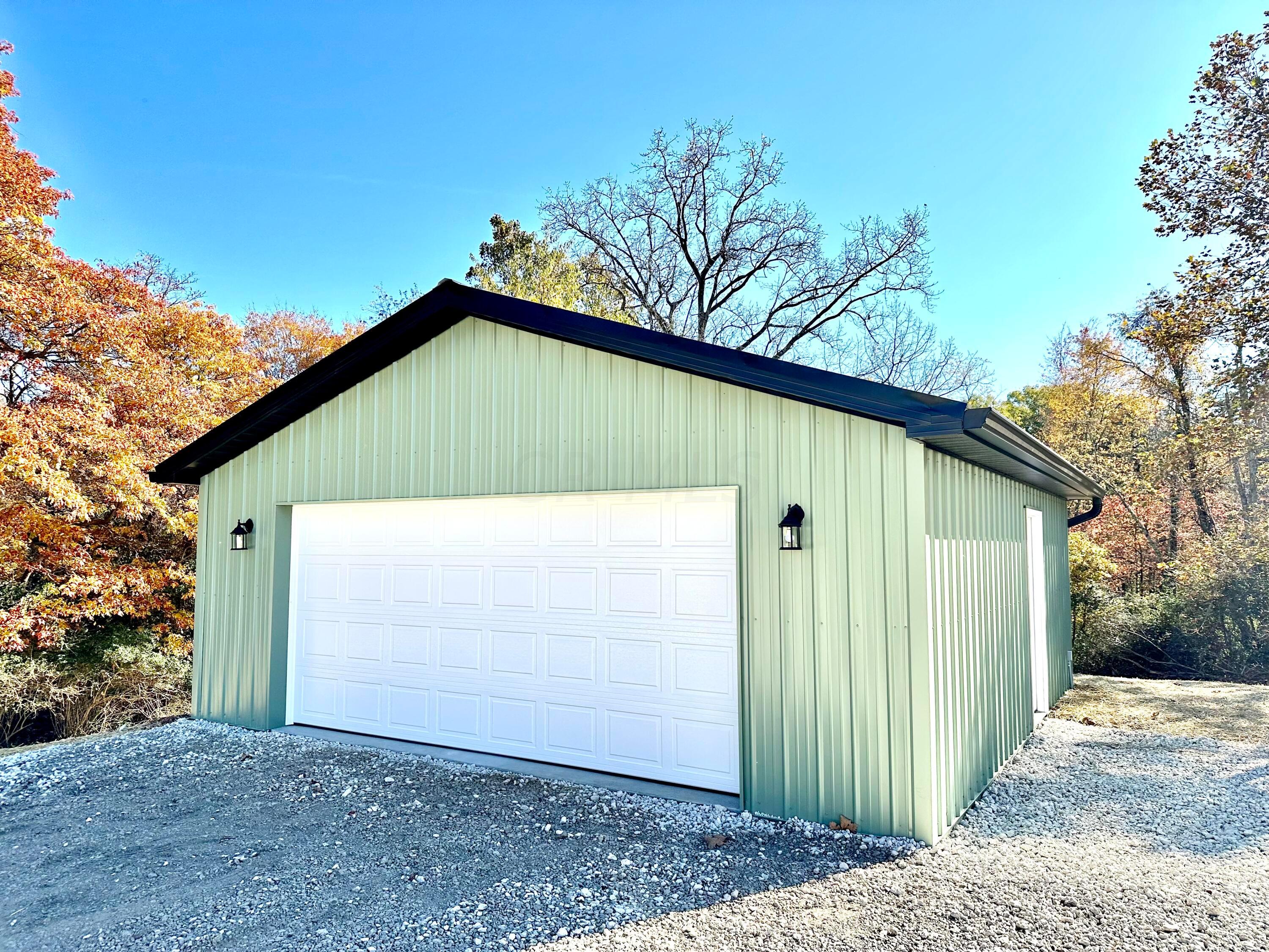 8363 Pleasantview Road Southeast Bremen, OH 43107 - Photo 12 of 16 detached garage