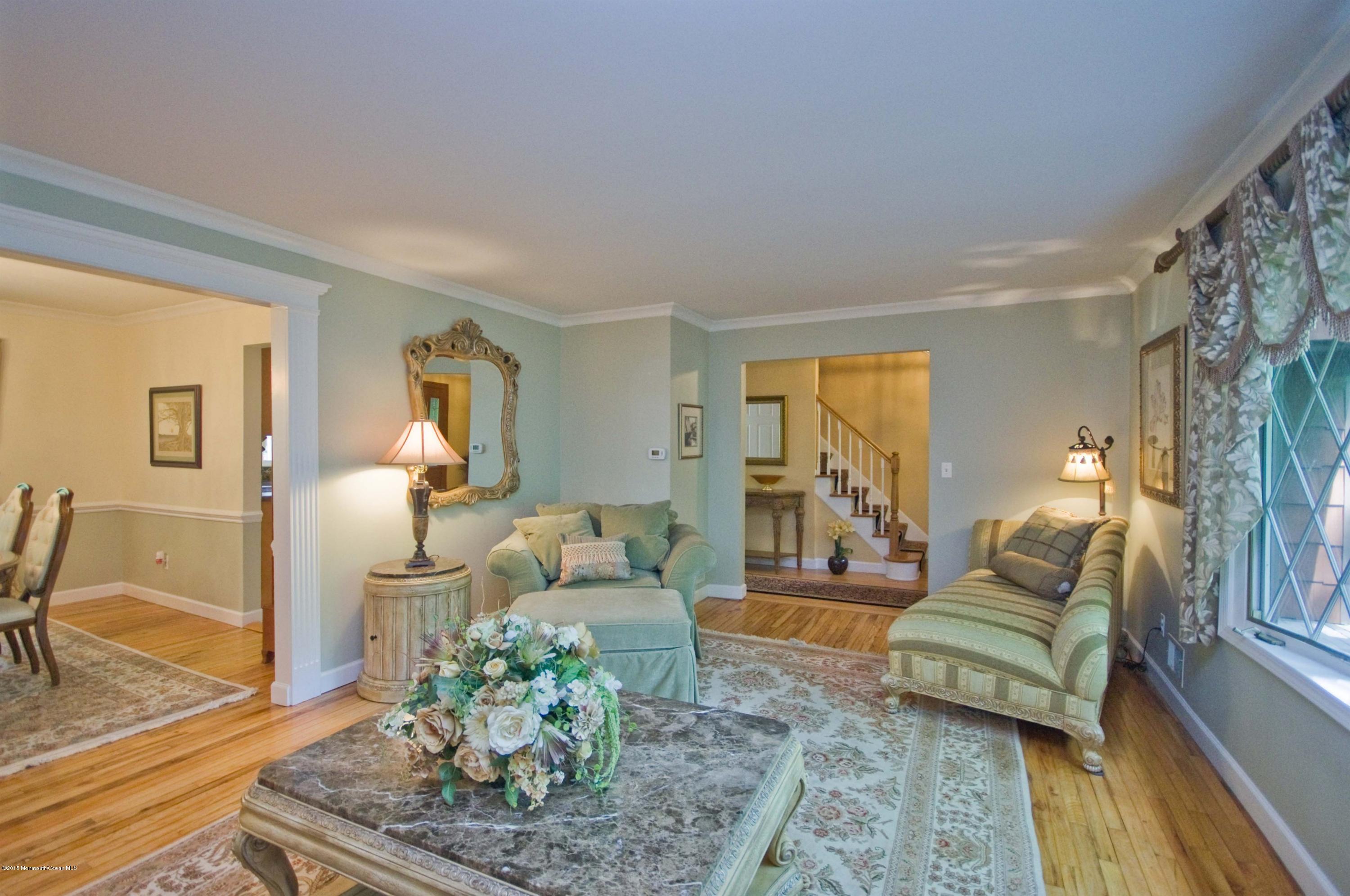 75 Bates Road Jackson, NJ 08527 - Photo 18 of 39 004_LIVING ROOM