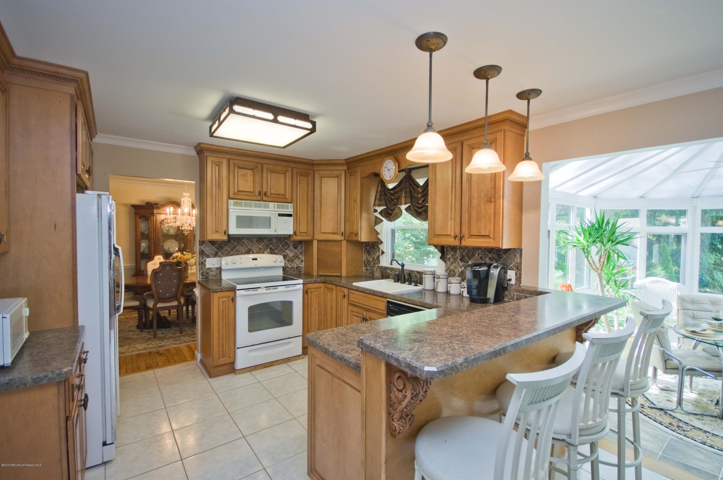 75 Bates Road Jackson, NJ 08527 - Photo 4 of 39 016_KITCHEN