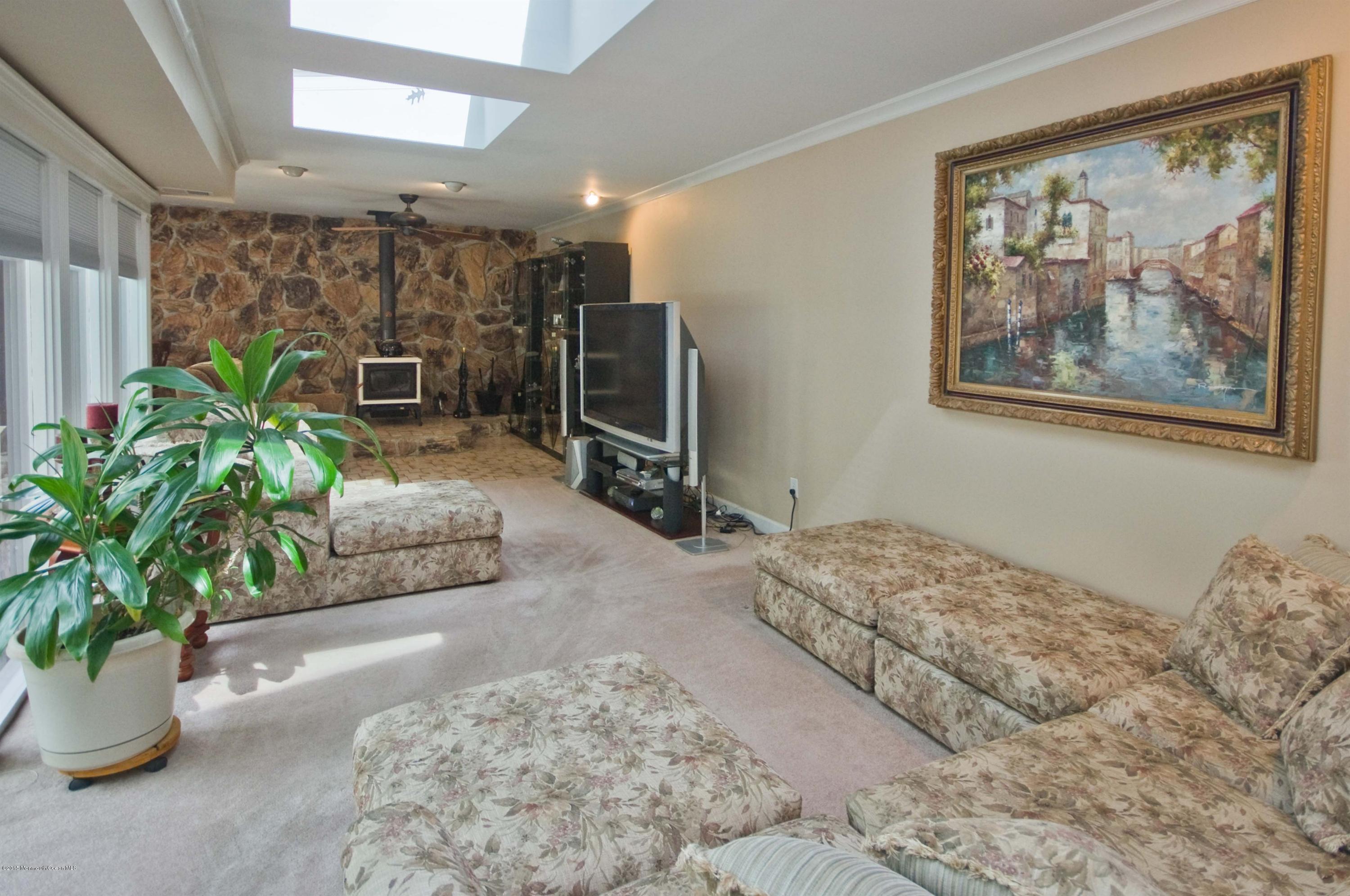 75 Bates Road Jackson, NJ 08527 - Photo 10 of 39 006_DEN