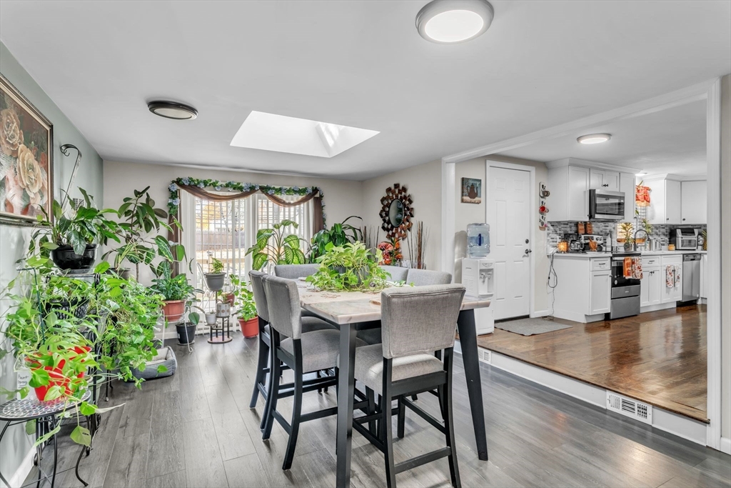 56 Winding Lane Springfield, MA 01118 - Photo 5 of 26 Gallery Image 5