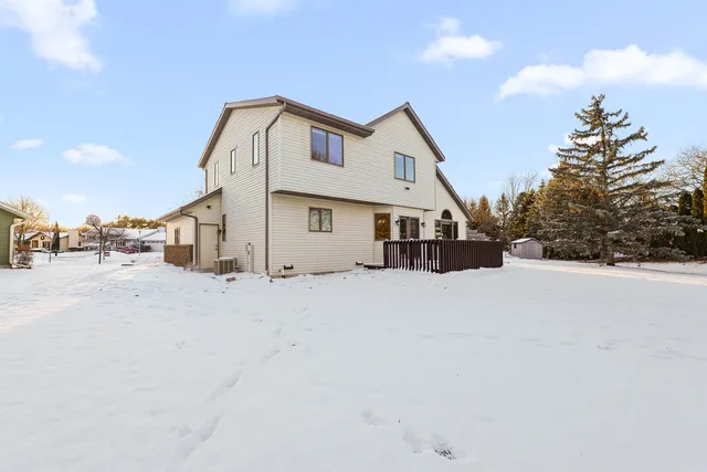 $329,500 | 41 Cambridge Court, Fond du Lac, WI 54935